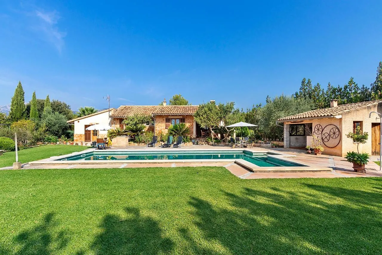 Casa vacanze Country House With Amazing Pool In A Beautiful Rural Setting Campanet Spagna